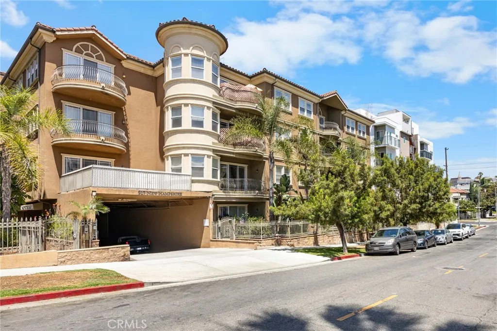 917 S New Hampshire Unit 215, Los Angeles, CA 90006 - Photo 2 of 49, Los Angeles, CA