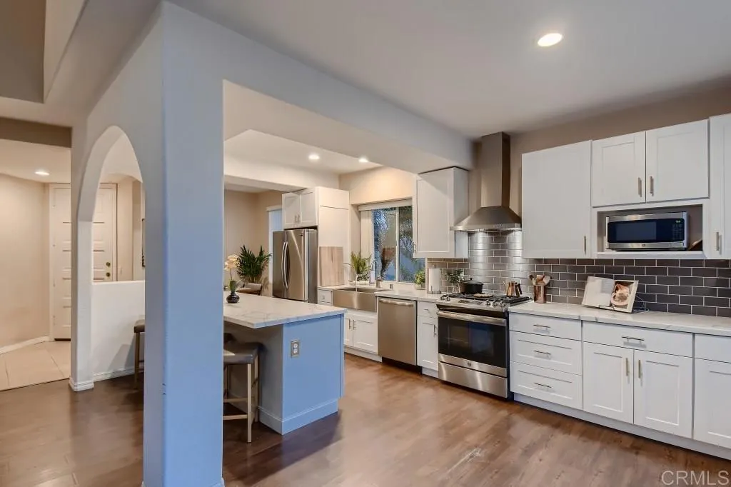 Photo #8: PTP2605362 Listing: Photo #8
