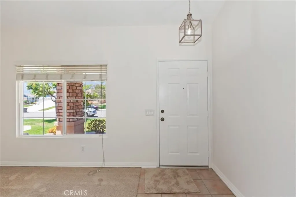 15355 Darlene, Fontana, CA 92336 - Photo 4 of 35, Fontana, CA
