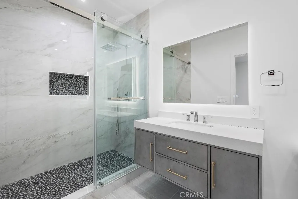 5846 Freeman Avenue Unit A, La Crescenta, CA 91214 - Photo 4 of 14, La Crescenta, CA