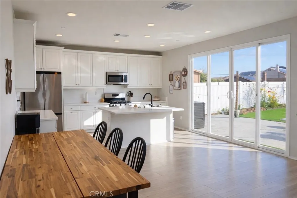 8883 Beacon, Hesperia, CA 92344 - Photo 2 of 8, Hesperia, CA