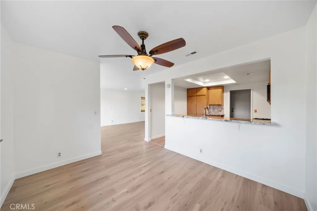 Photo #24: SW26154449 Listing: Photo #24