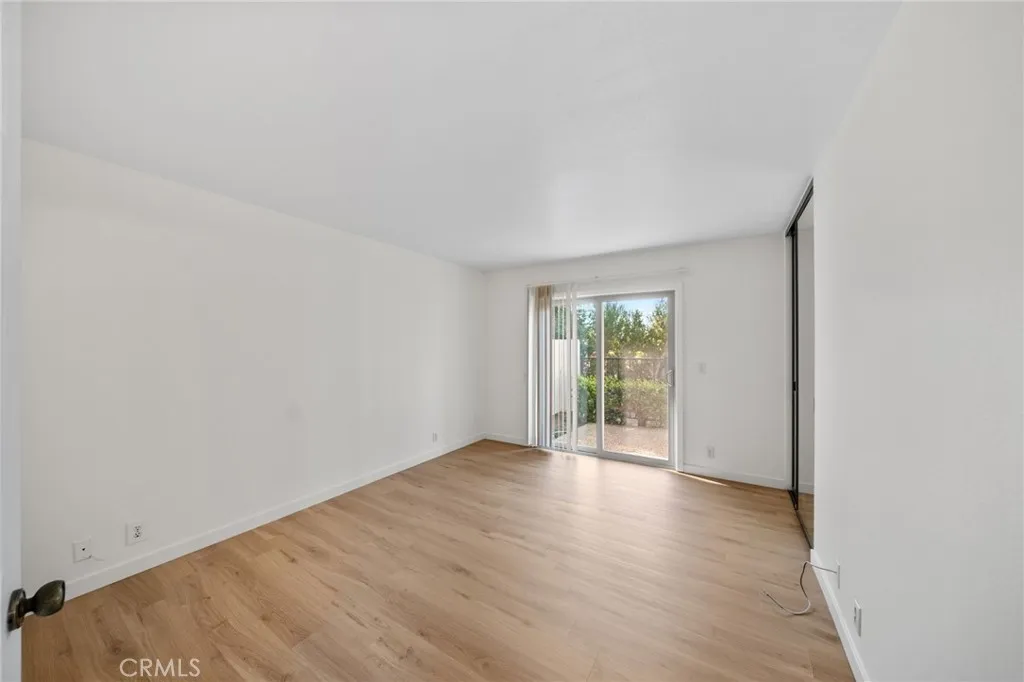 Photo #36: SW26154449 Listing: Photo #36