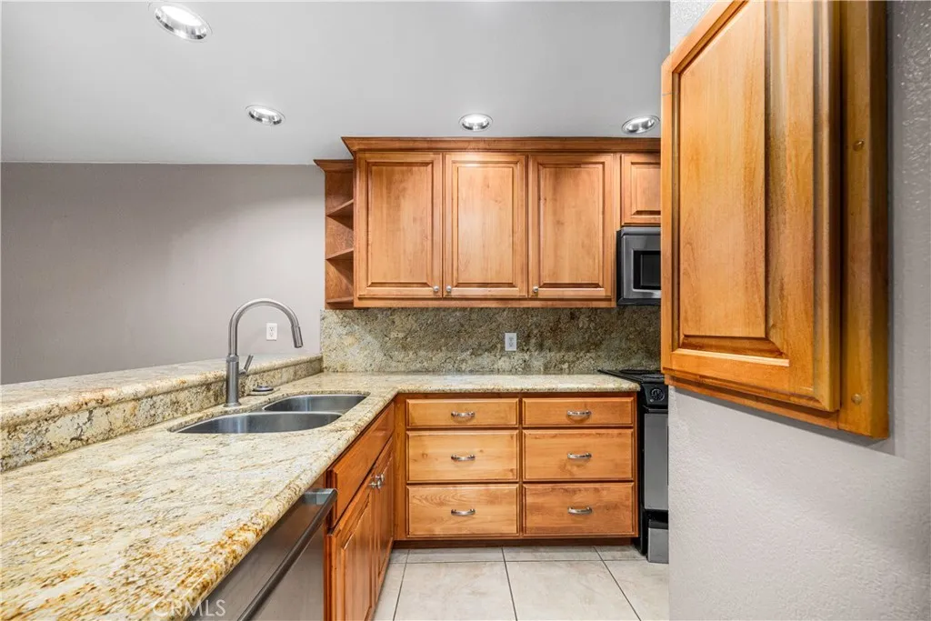 7106 Marina Pacifica Drive South, Long Beach, CA 90803 - Photo 5 of 38, Long Beach, CA