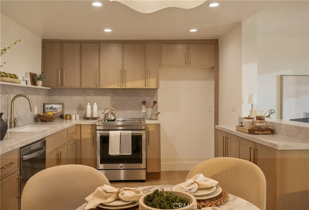 7234 Marina Pacifica South, Long Beach, CA 90803 - Photo 5 of 33, Long Beach, CA