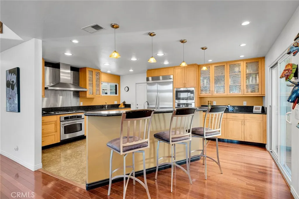 https://cdn.realtyfeed.com/cdn/127/306769554/203d31f45e9ecf145afbc9000eac8a7c.webp