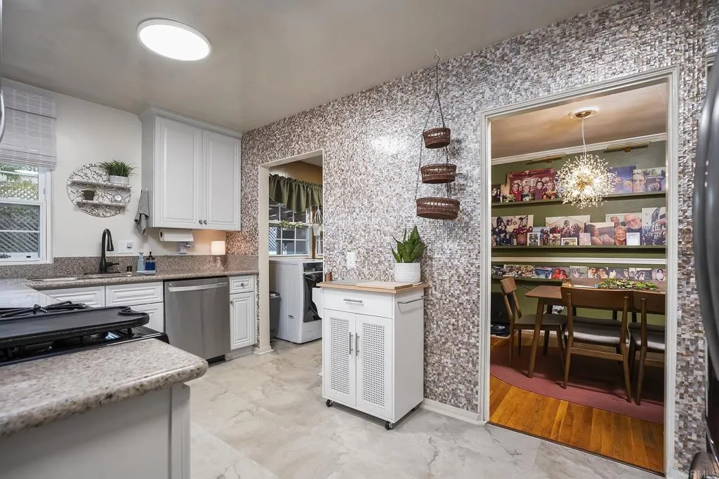 https://cdn.realtyfeed.com/cdn/127/306769555/233e6313e34ddbb7835d98c9ca7ec7e6.webp