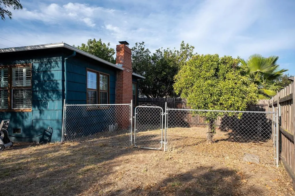https://cdn.realtyfeed.com/cdn/127/306769555/28cbe38b7f002dd9848e655f352a98c6.webp