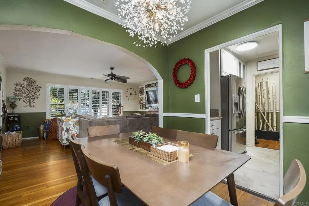 https://cdn.realtyfeed.com/cdn/127/306769555/49f5a7c69bb9a8d3a5d6f838a1985ff2.webp