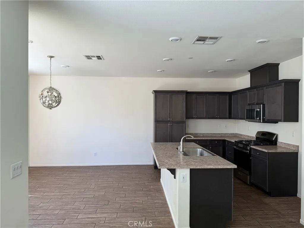 30421 Village Terrace Drive, Menifee, CA 92584 - Photo 3 of 17, Menifee, CA