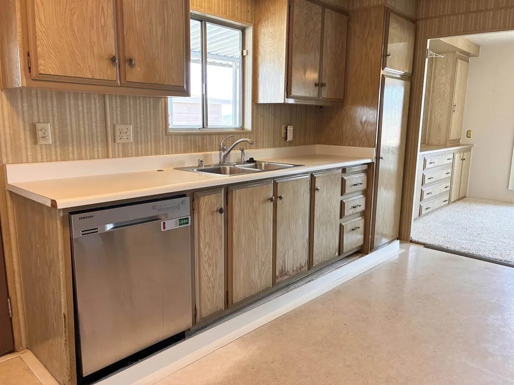 https://cdn.realtyfeed.com/cdn/127/306769589/0f592efe91d4010b38b53e065965d2bf.webp