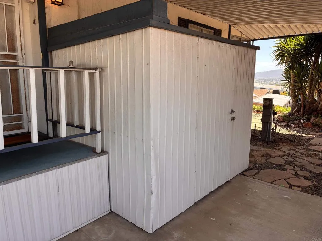 https://cdn.realtyfeed.com/cdn/127/306769589/39accf72201d37ef2abfae5ab37a821d.webp
