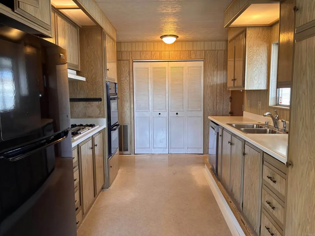 https://cdn.realtyfeed.com/cdn/127/306769589/6c5be3c61c7baf8fdf4f662d6c13cc79.webp