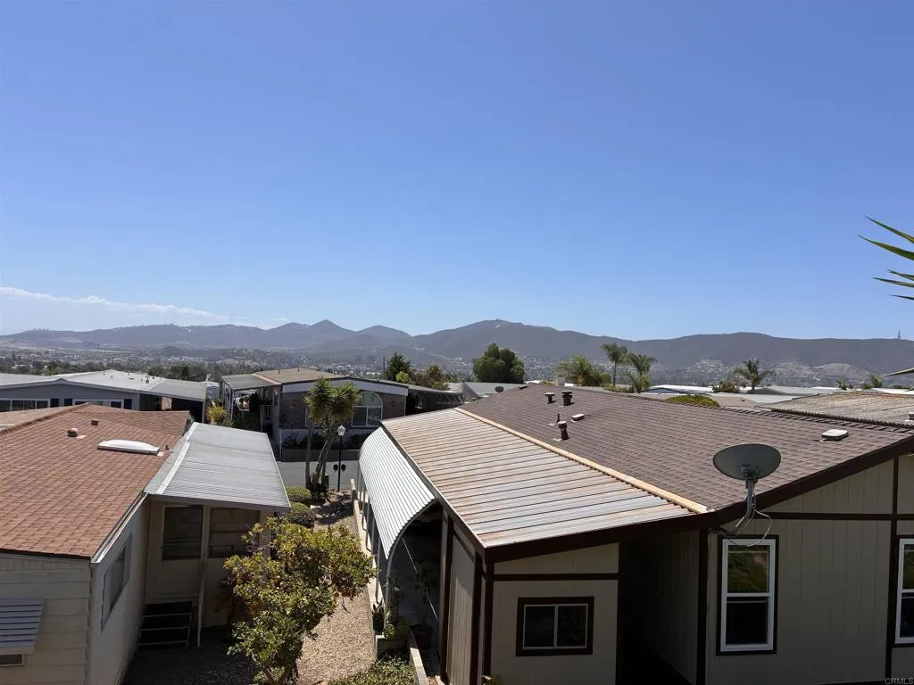 https://cdn.realtyfeed.com/cdn/127/306769589/c217da51699a8f56b1693860fb55b998.webp