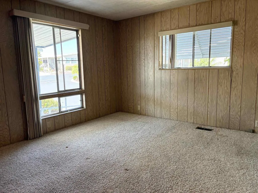 https://cdn.realtyfeed.com/cdn/127/306769589/f820e68840929e832b6b8db61d652fcb.webp