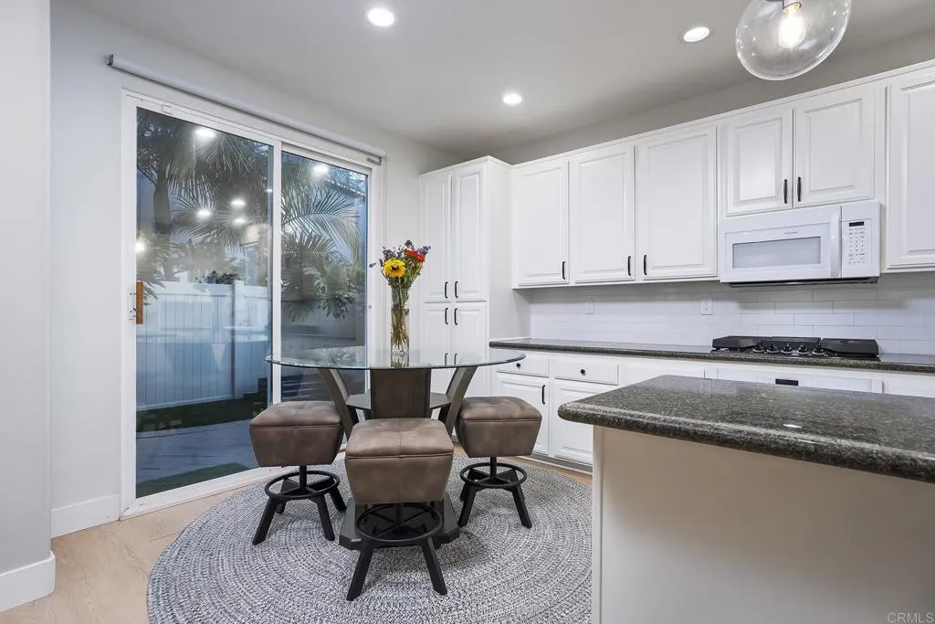 https://cdn.realtyfeed.com/cdn/127/306769593/cd7424f3a3d9fc35d90df5bdbebce479.webp