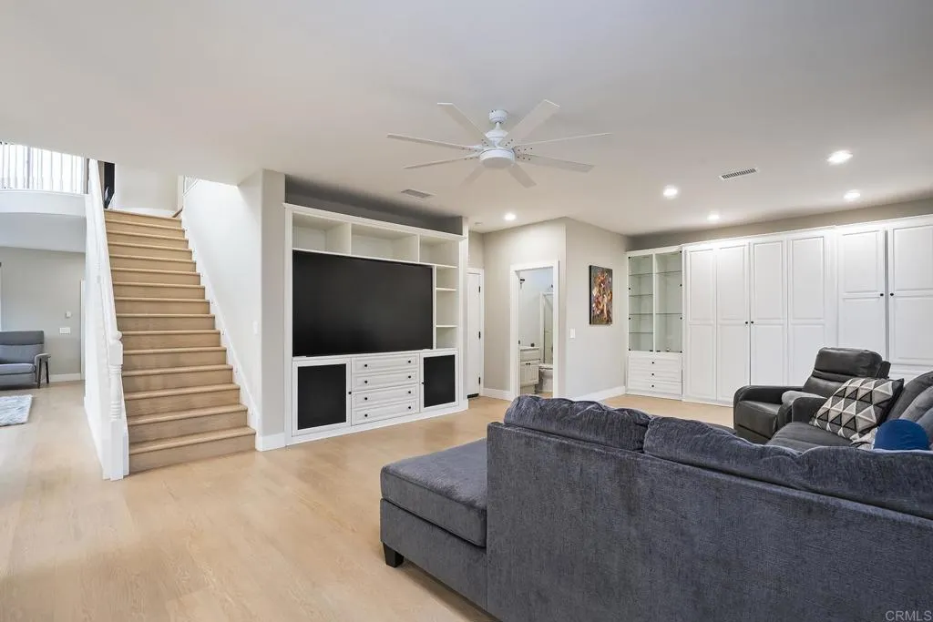 https://cdn.realtyfeed.com/cdn/127/306769593/cf1c3ca6ee194cd7deac351a74cf5c3a.webp