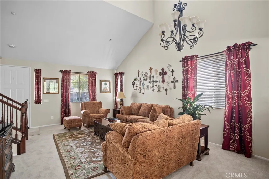 1372 Haddington Dr, Riverside, CA 92507 - Photo 5 of 28, Riverside, CA