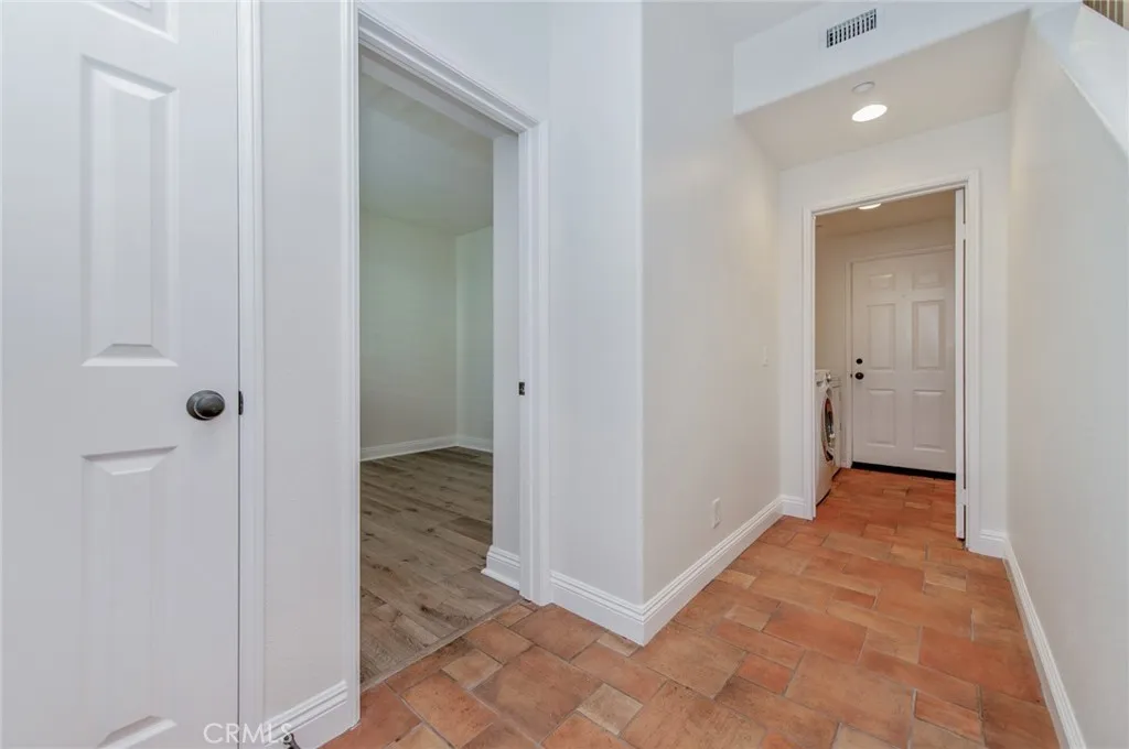99 Liberty St, Tustin, CA 92782 - Photo 5 of 24, Tustin, CA