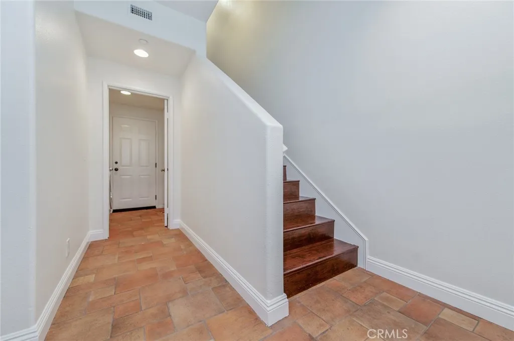 99 Liberty St, Tustin, CA 92782 - Photo 4 of 24, Tustin, CA