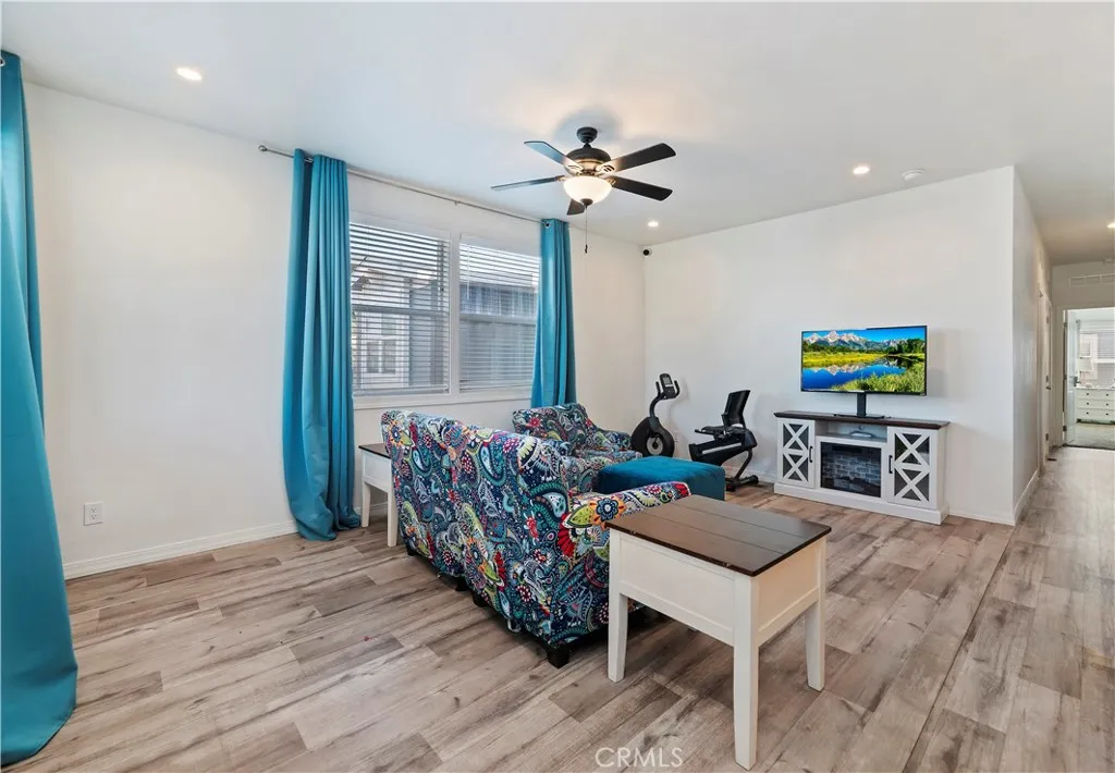 1445 W Florida Unit 75, Hemet, CA 92543 - Photo 5 of 22, Hemet, CA