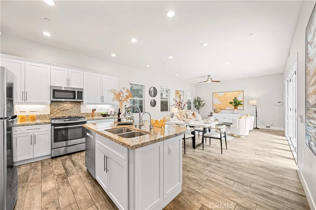 220 Follyhatch, Irvine, CA 92618 - Photo 4 of 50, Irvine, CA