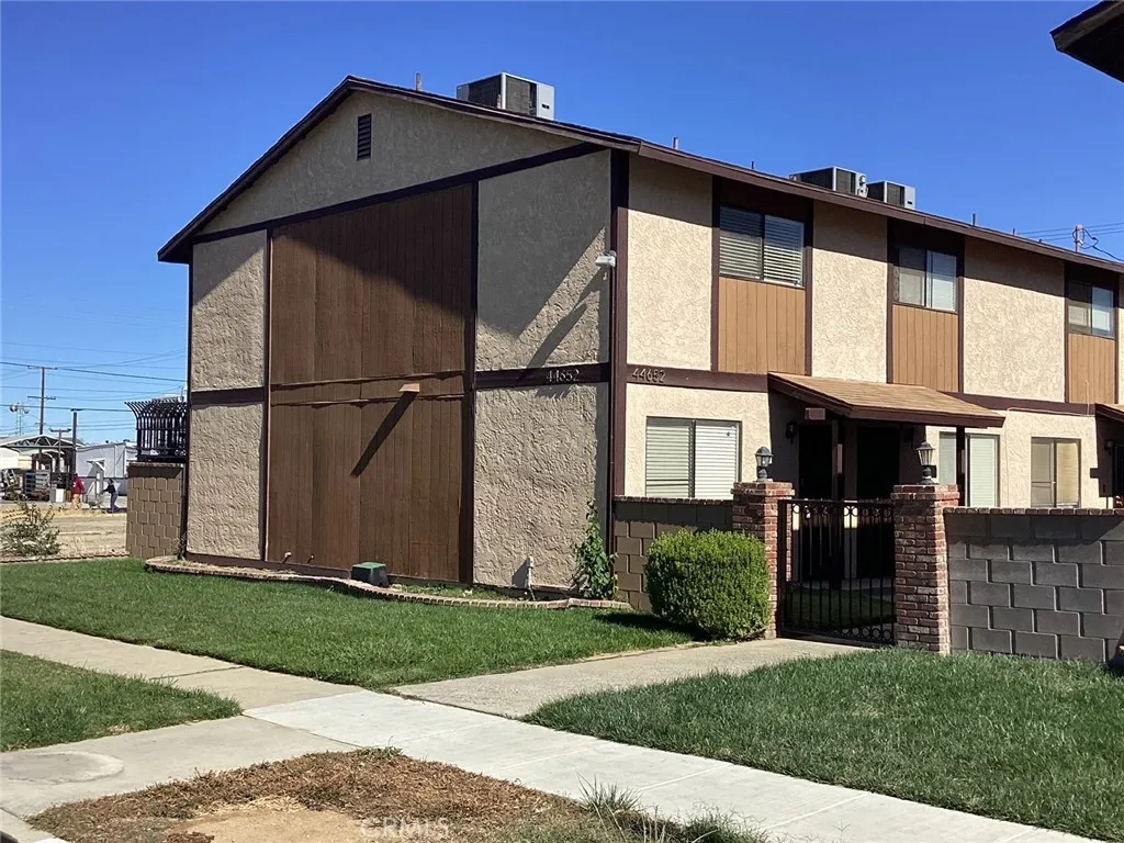 Lancaster, CA 93534