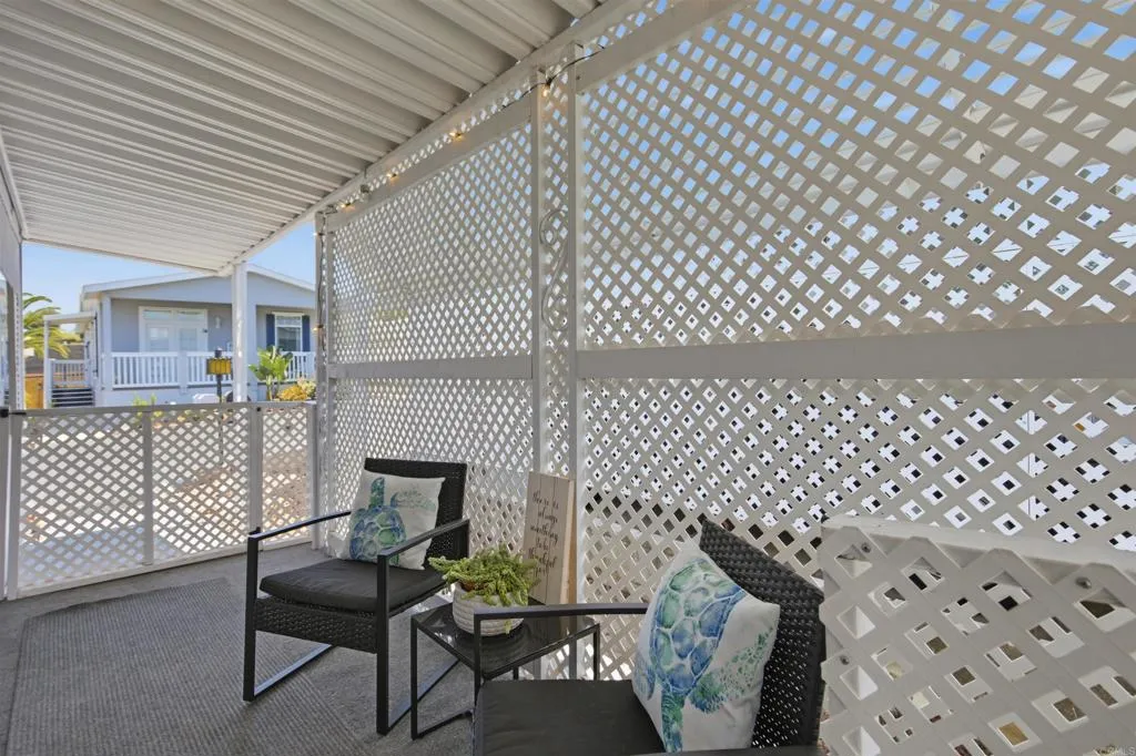 https://cdn.realtyfeed.com/cdn/127/306769696/13f546765cb30424869bbb51867a1083.webp