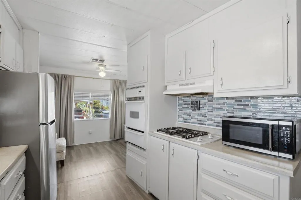 https://cdn.realtyfeed.com/cdn/127/306769696/5cedc35015e6b18a526290c6f909d2b8.webp