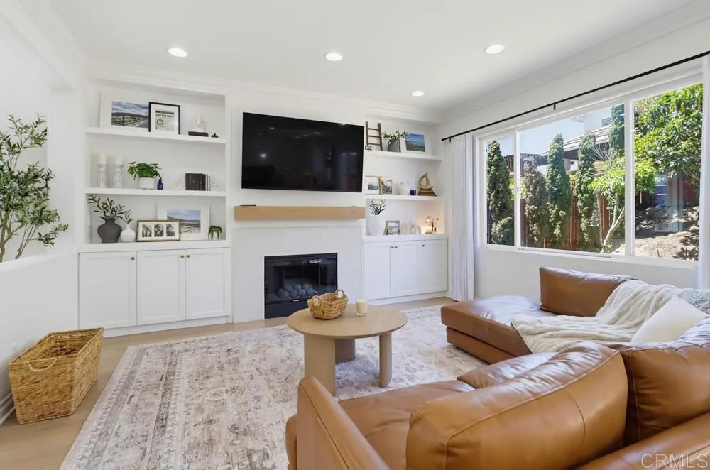 https://cdn.realtyfeed.com/cdn/127/306769702/341c5275c3d6c882d78fd91dc6d551ec.webp