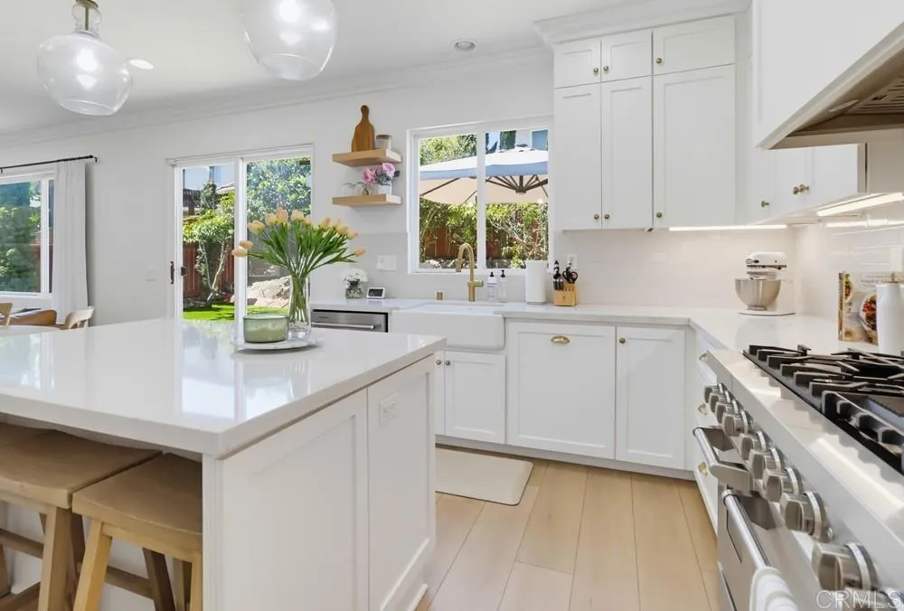 https://cdn.realtyfeed.com/cdn/127/306769702/4b5fd90ec20d91b69c433f38423ac782.webp