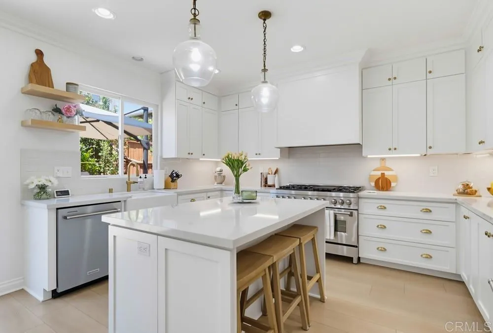 https://cdn.realtyfeed.com/cdn/127/306769702/4cc3ac932e14bb5d00a404862da0c2c0.webp
