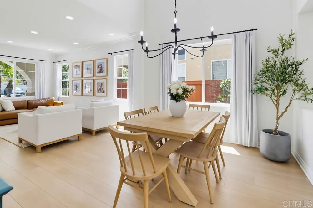 https://cdn.realtyfeed.com/cdn/127/306769702/50bfddffed469e949bdc3a9a6788a257.webp