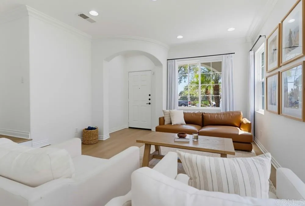 https://cdn.realtyfeed.com/cdn/127/306769702/714ae124a54f1b3f63c2a5ab11aaa28f.webp