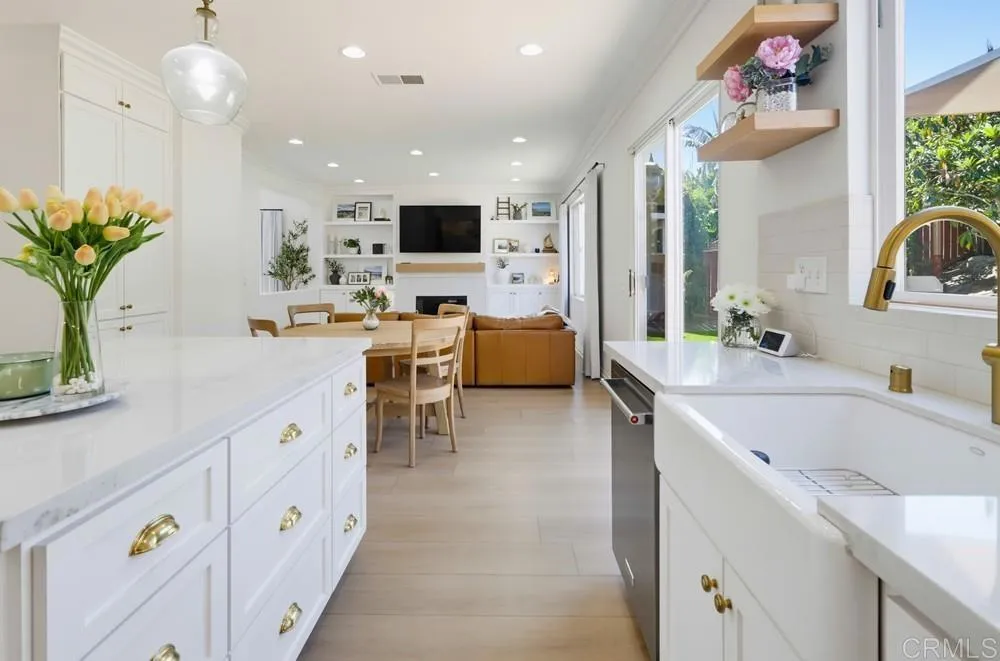 https://cdn.realtyfeed.com/cdn/127/306769702/8bcd0428f4fb7be4f3a5de0ecfdb9254.webp