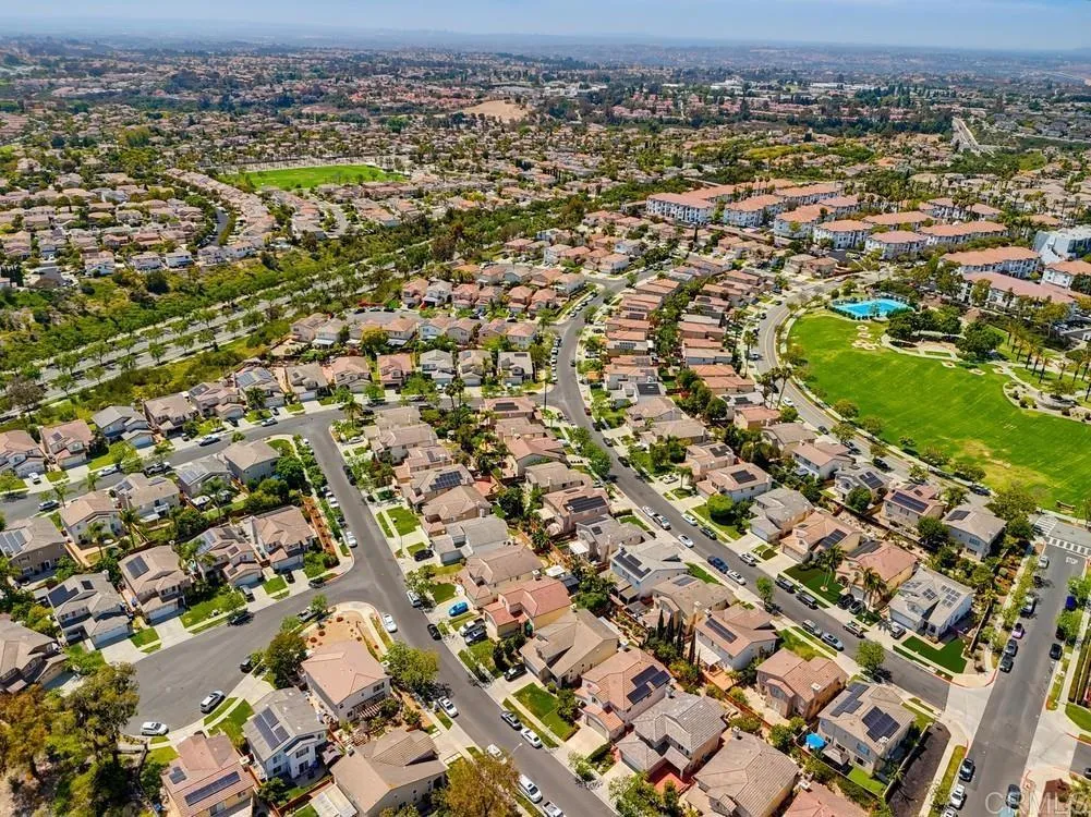https://cdn.realtyfeed.com/cdn/127/306769702/8cb904e9716a999a94f964949d6a407b.webp