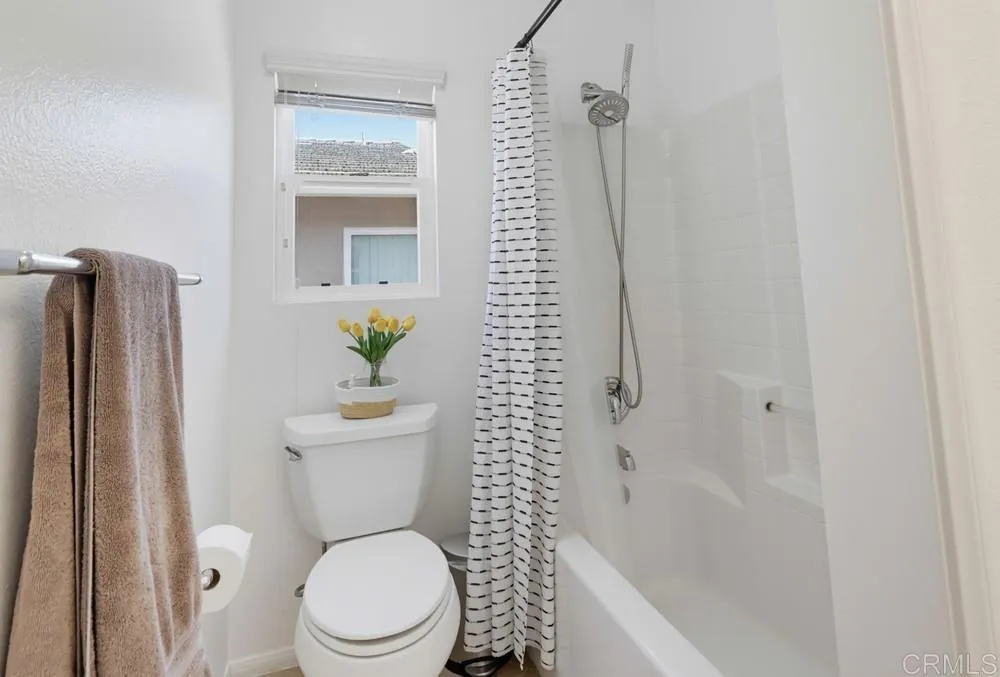 https://cdn.realtyfeed.com/cdn/127/306769702/e8094e3bf2b81efa067f97c5097d5d1c.webp