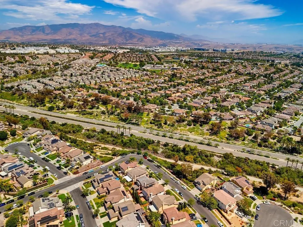 https://cdn.realtyfeed.com/cdn/127/306769702/f703d16cc8af20dbcc54d32c4fca14bb.webp