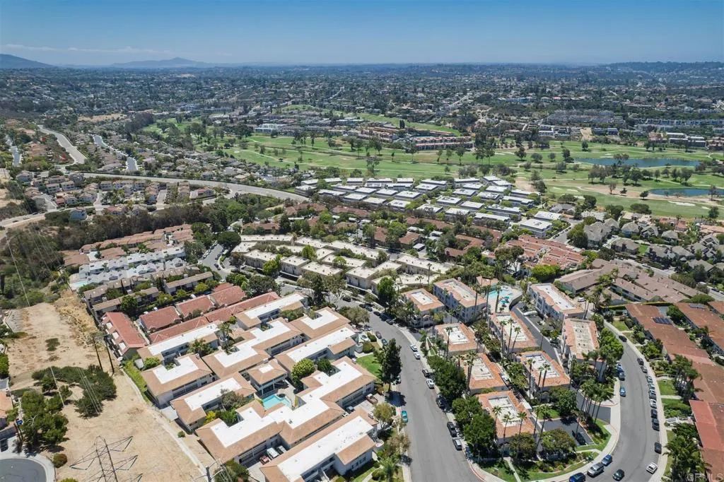 https://cdn.realtyfeed.com/cdn/127/306769723/973eedbe9d92aa3f5a34e7e5ae85a56b.webp