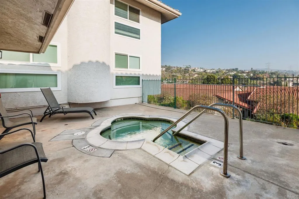 https://cdn.realtyfeed.com/cdn/127/306769723/b8a70b5eeadb5e37b1b82fe7f3e7399b.webp