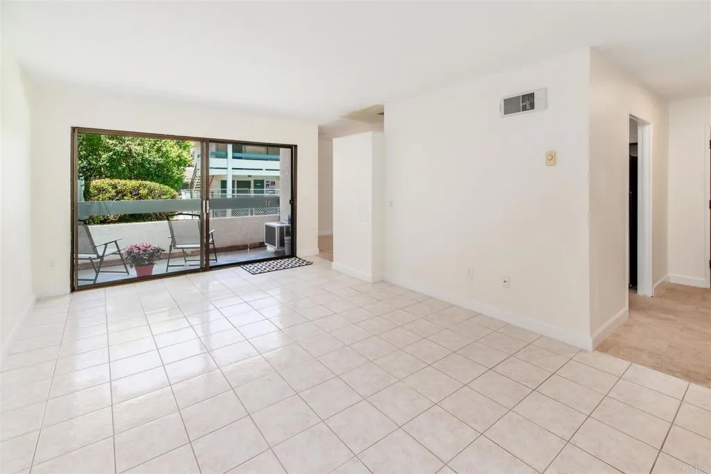 https://cdn.realtyfeed.com/cdn/127/306769723/ec506554fe37056078b2a278a6e8e759.webp