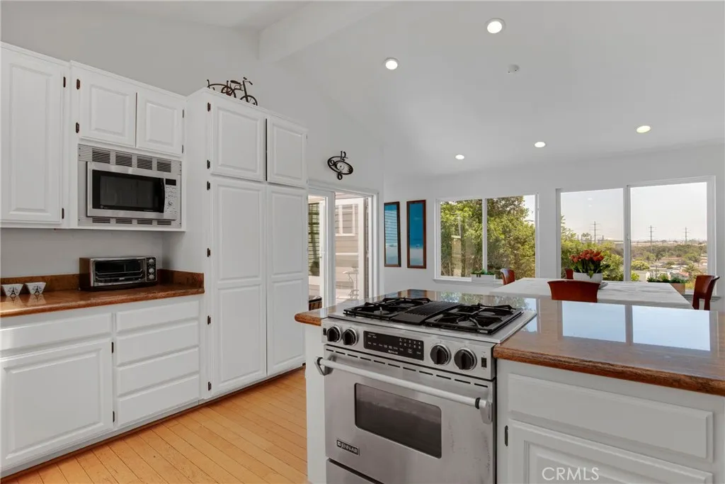 477 35 Street, Manhattan Beach, CA 90266 - Photo 4 of 27, Manhattan Beach, CA
