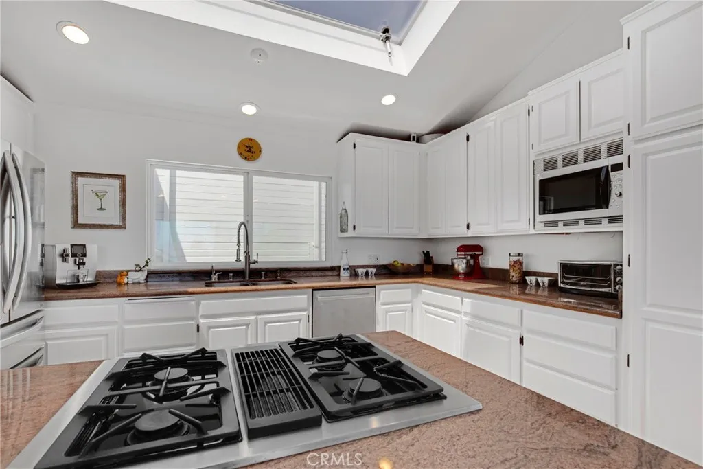 477 35 Street, Manhattan Beach, CA 90266 - Photo 5 of 27, Manhattan Beach, CA