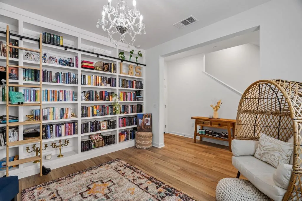 Photo #1: PTP2605379 Listing: Photo #1