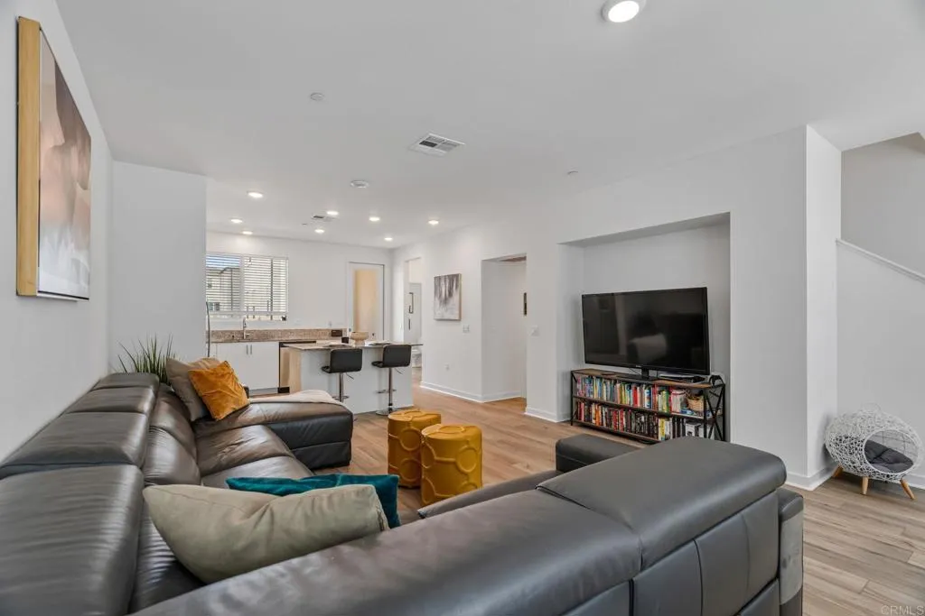 Photo #7: PTP2605379 Listing: Photo #7