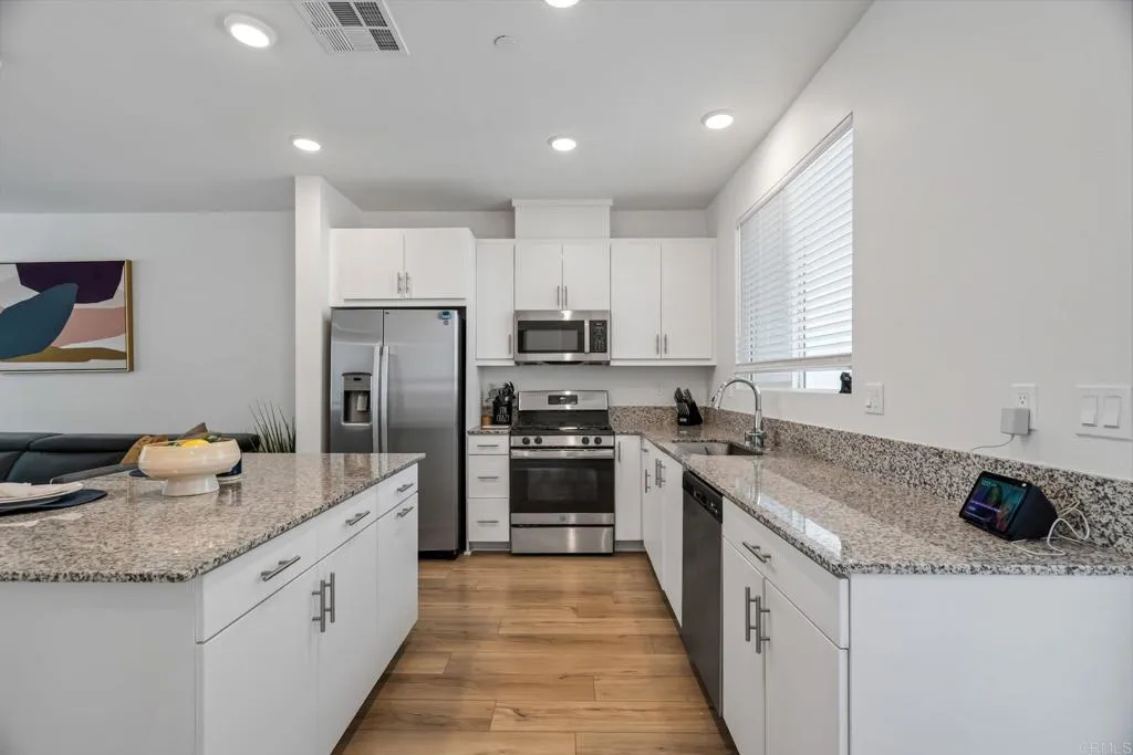Photo #11: PTP2605379 Listing: Photo #11