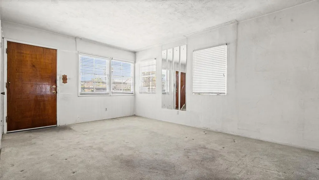 https://cdn.realtyfeed.com/cdn/127/306769777/65cf9a4d70f54be1b0435923f53f429b.webp
