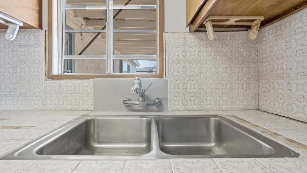 https://cdn.realtyfeed.com/cdn/127/306769777/f4f04836d15e1a006dbf60dfa398e375.webp