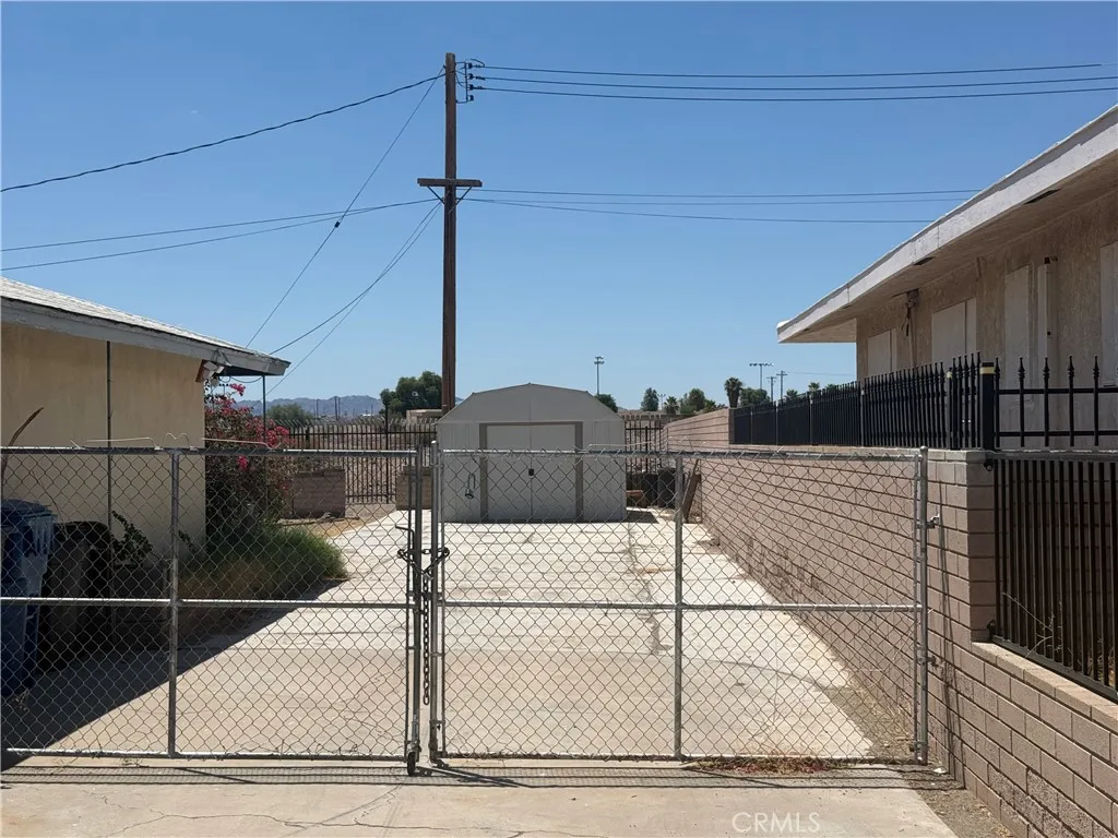 1611 Collins, Needles, CA 92363 - Photo 3 of 21, Needles, CA