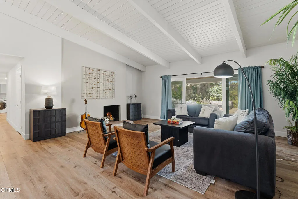 5351 Dubois Avenue, Los Angeles, CA 91367 - Photo 4 of 37, Los Angeles, CA
